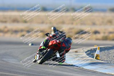 media/Jan-11-2025-CVMA (Sat) [[ddeb3f563a]]/Race 14-500-350 Supersport/